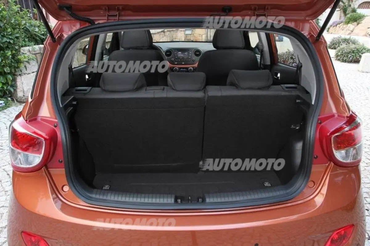 Hyundai i10 1.0 MPI Comfort (16)