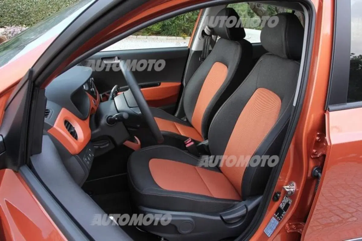 Hyundai i10 1.0 MPI Comfort (12)