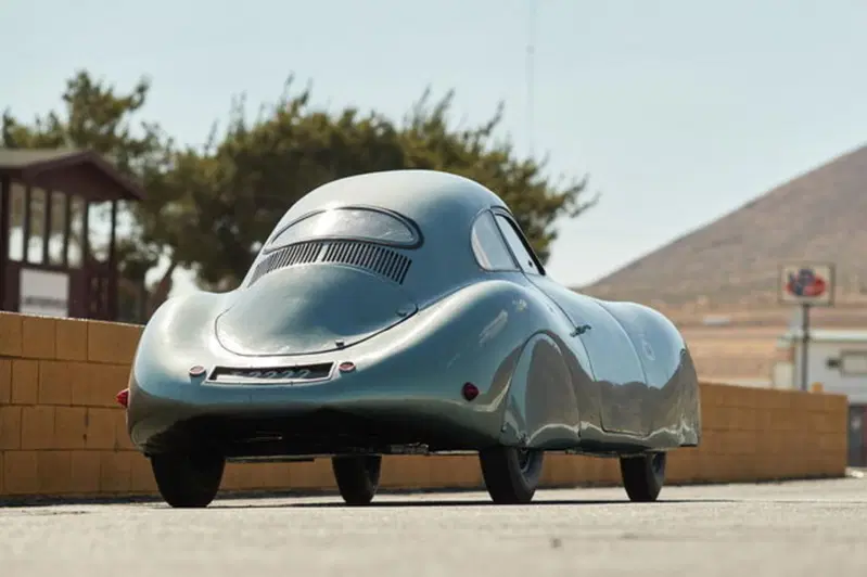La Porsche Type 64 &egrave; la versione sportiva del mitico Maggiolino