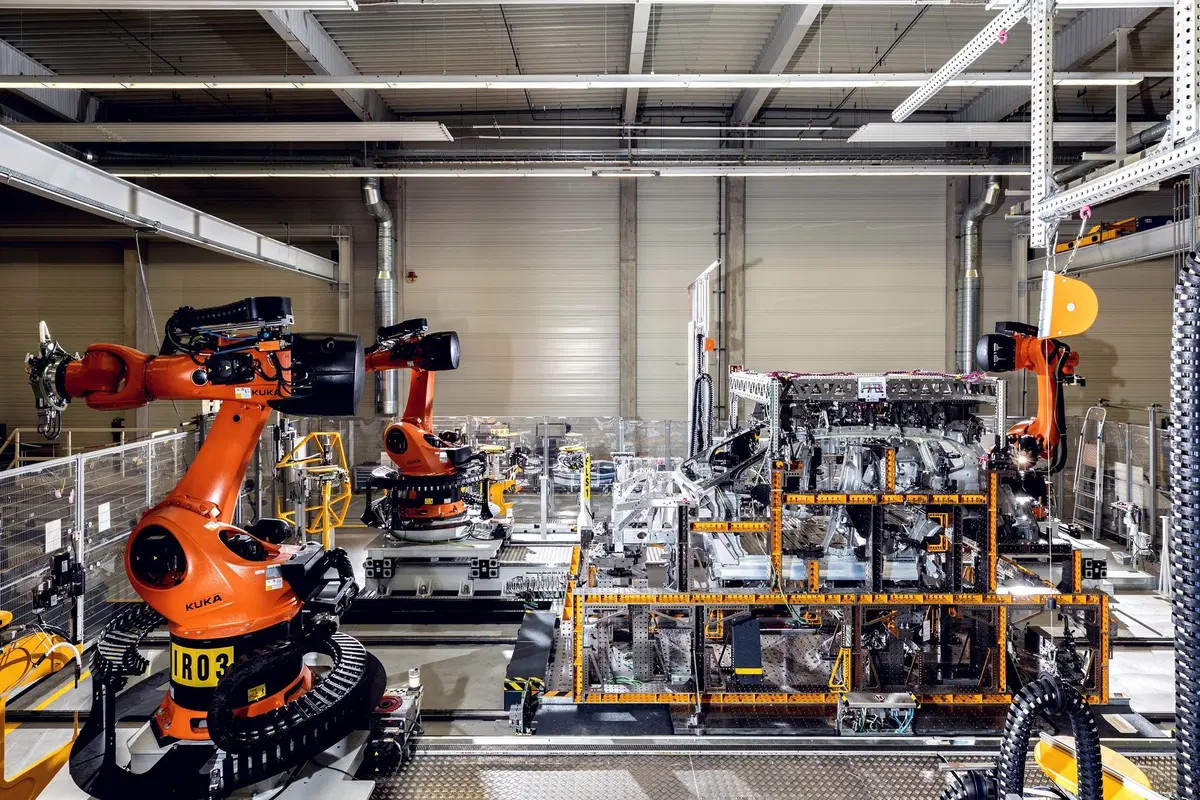 BMW iNEXT: iniziate le prove della linea di produzione [Video] (4)