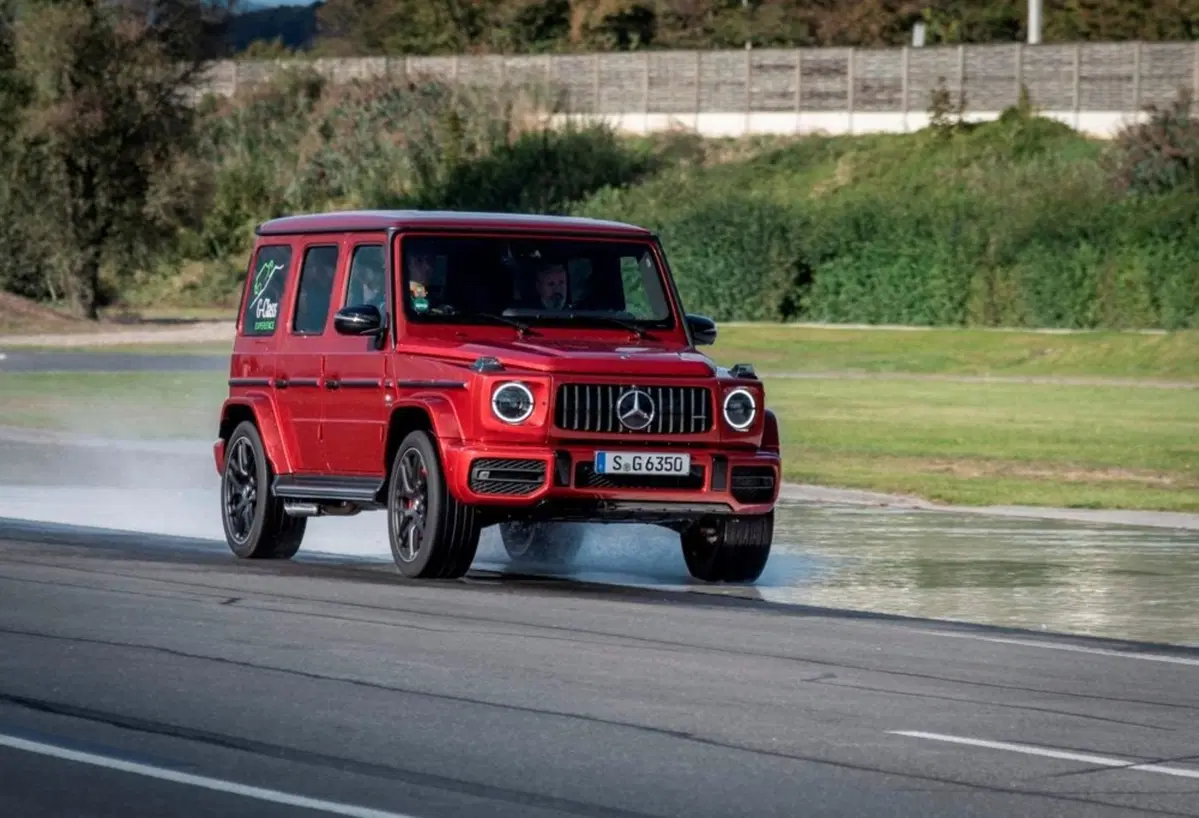 Mercedes-Benz Classe G 400 d Exclusive (6)
