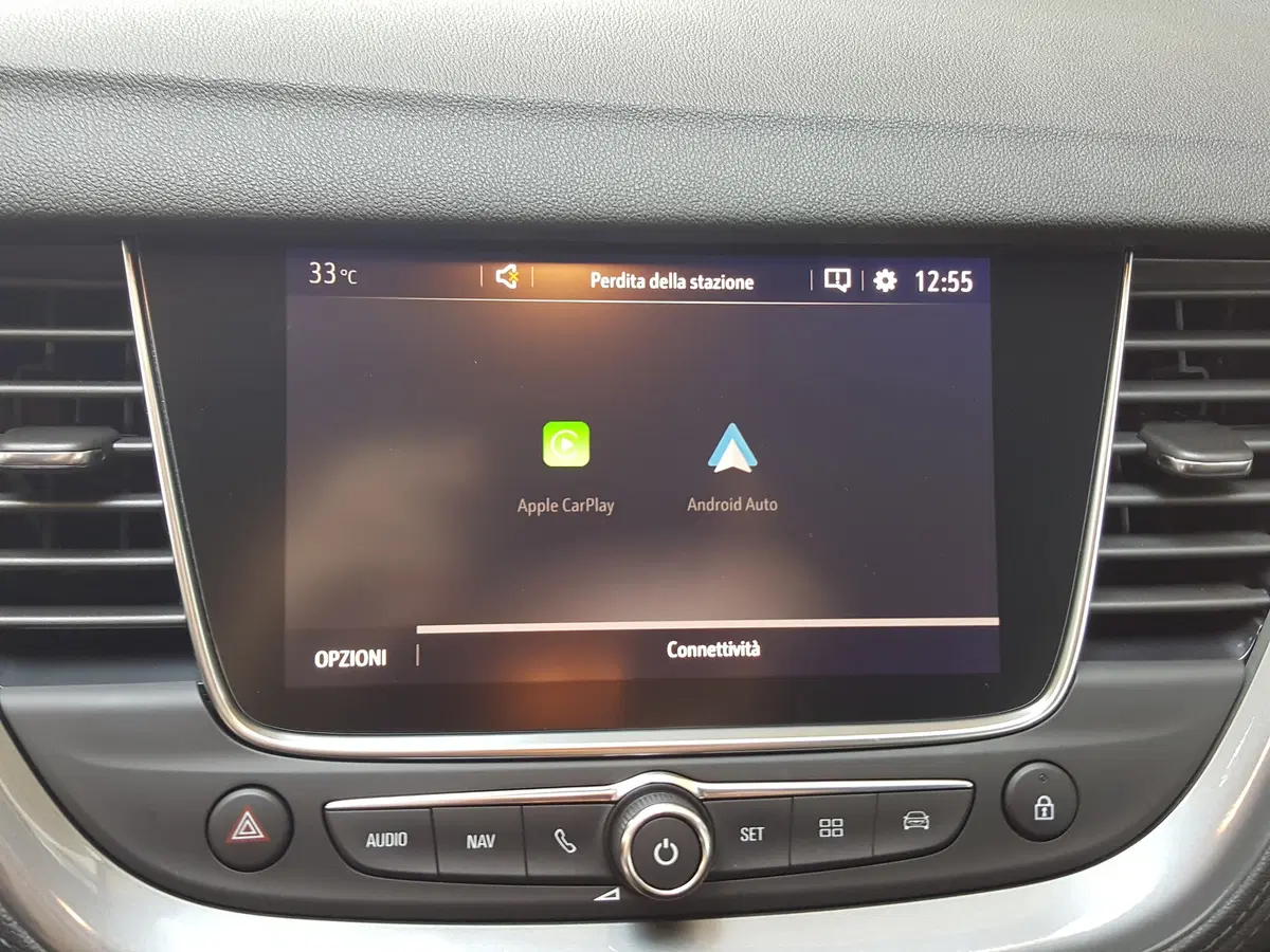 Opel Grandland X 1.6 Hybrid Plug-in aut. AWD Design Line (17)