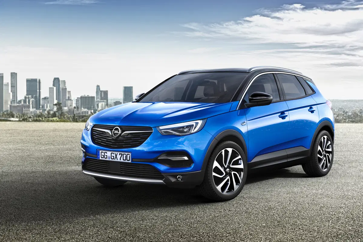 Opel Grandland X 1.6 Hybrid Plug-in aut. AWD Design Line (7)