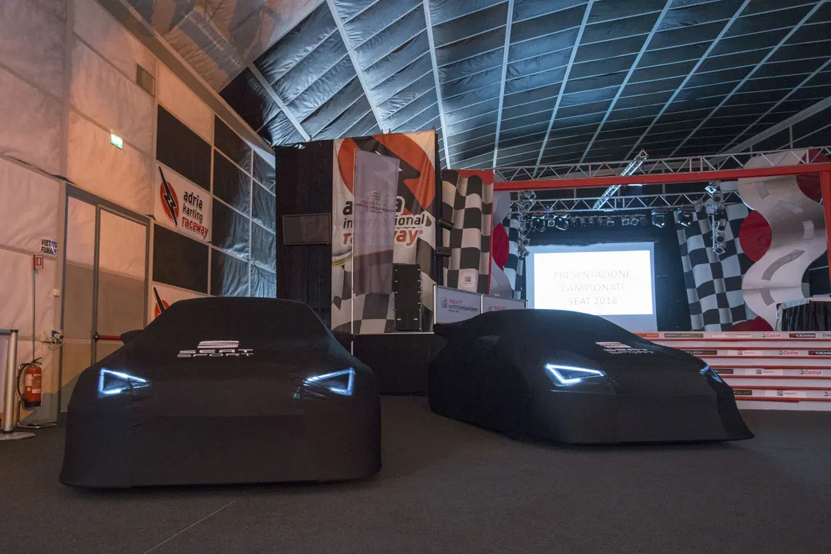 Seat Motorsport 2016: ecco la Leon ST TCS (33)