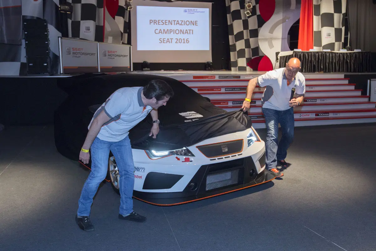 Seat Motorsport 2016: ecco la Leon ST TCS (26)