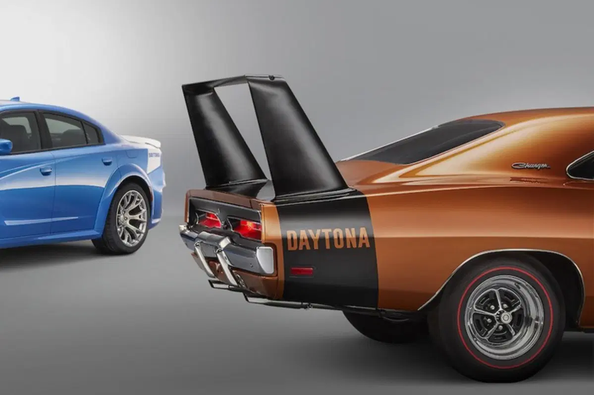 Dodge Charger SRT Hellcat Widebody Daytona 50th Anniversary Edition (3)