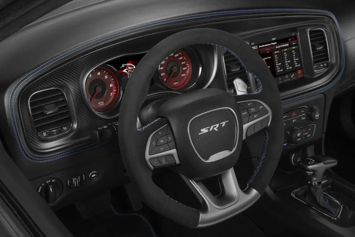 Dodge Charger SRT Hellcat Widebody Daytona 50th Anniversary Edition (6)