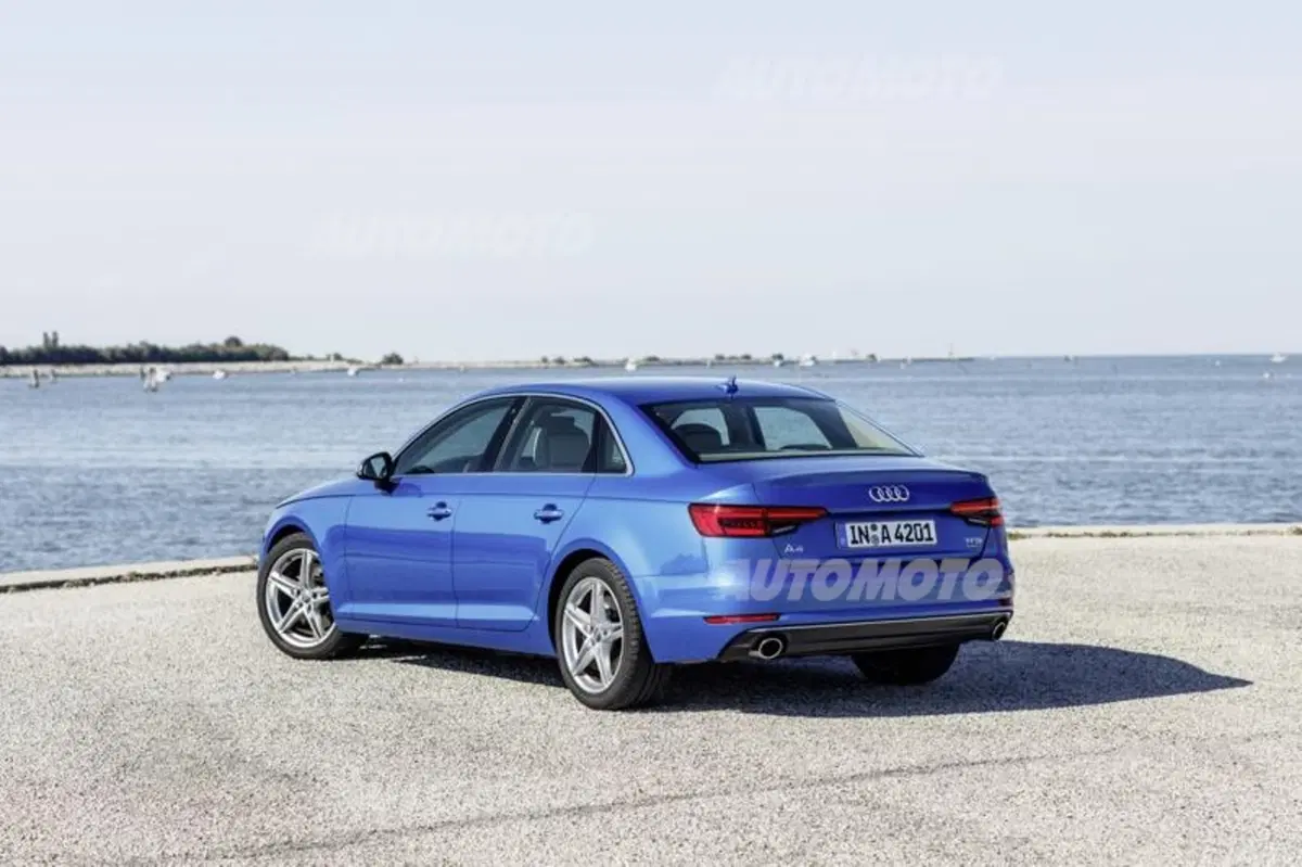 Audi A4 45 TFSI quattro S tronic quattro edition (28)