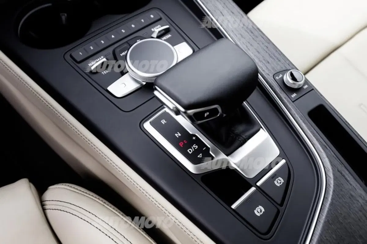 Audi A4 45 TFSI quattro S tronic quattro edition (41)