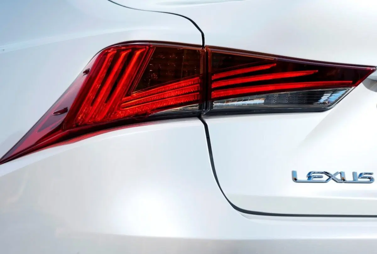 Lexus IS (2013-20) (22)