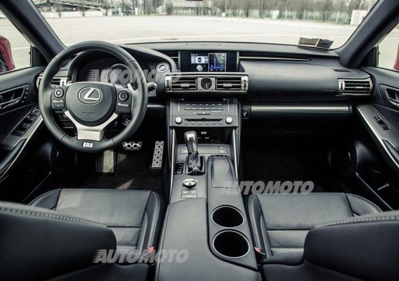 Lexus IS (2013-20) (15)