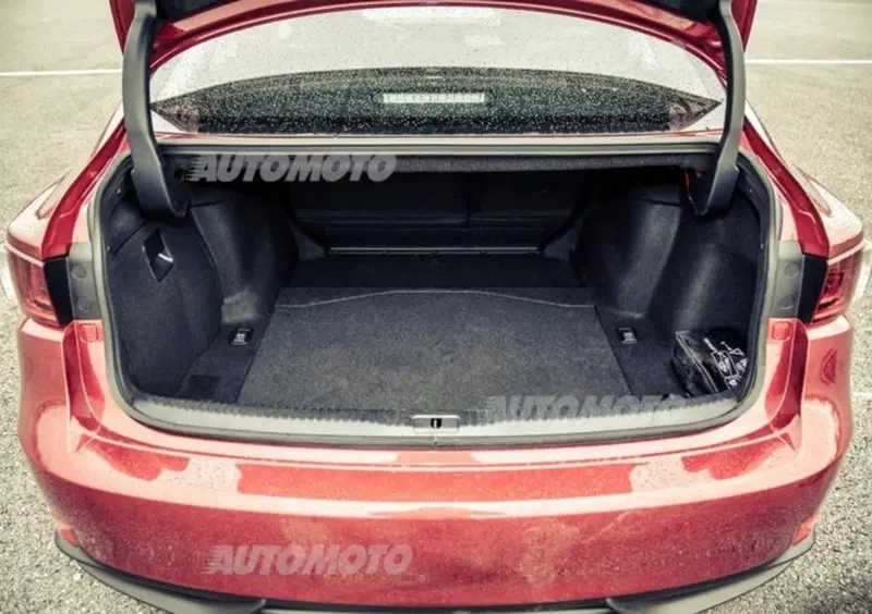Lexus IS (2013-20) (14)