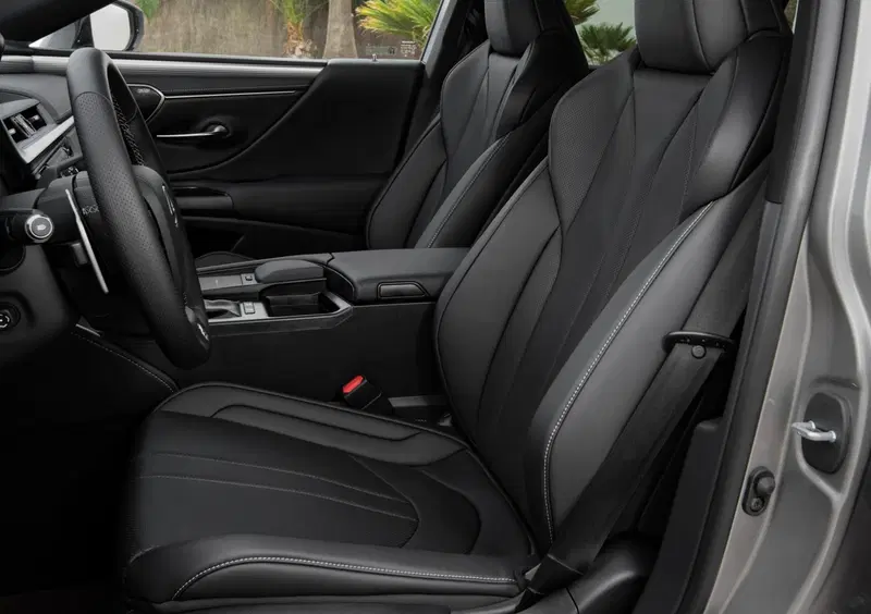 Lexus ES (12)