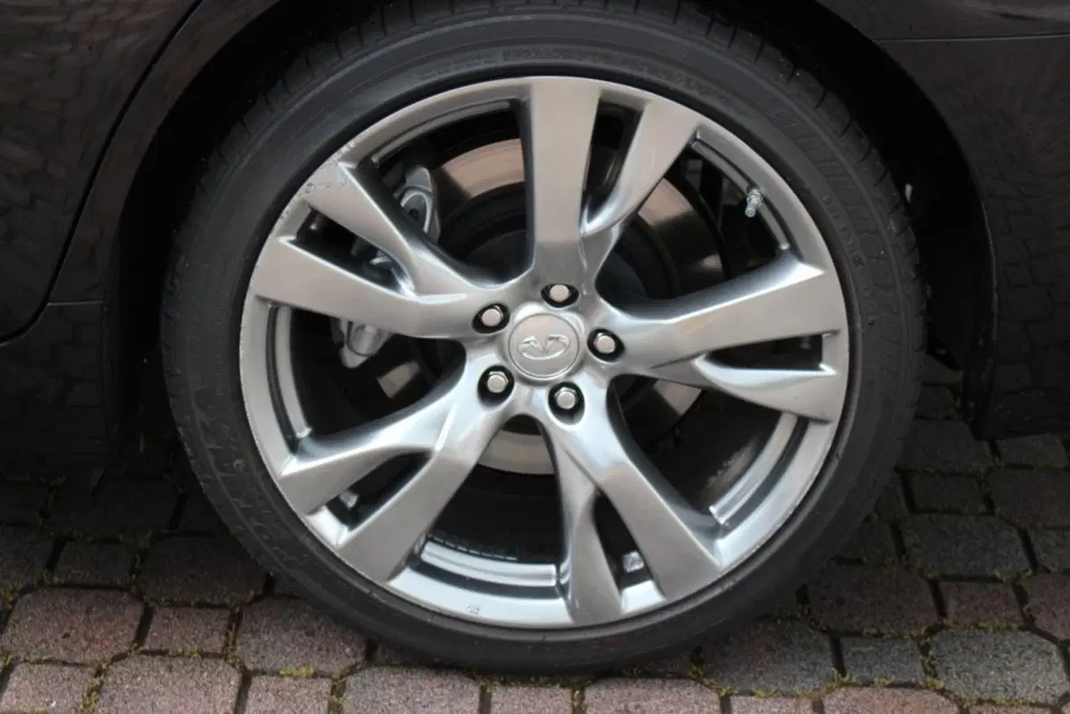 Infiniti Q70 (2014-19) (24)