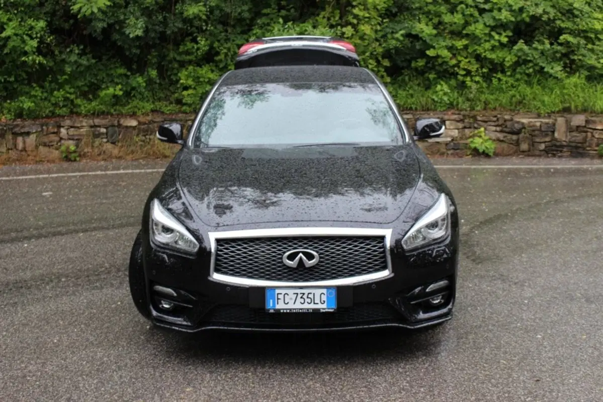 Infiniti Q70 (2014-19) (3)