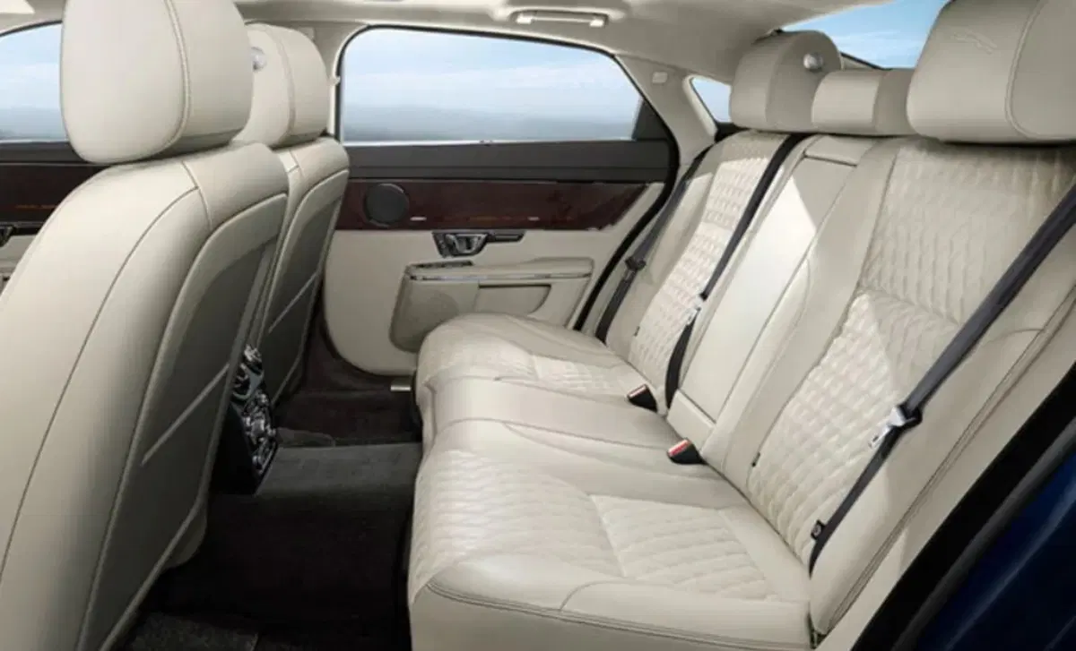 Jaguar XJ (2009-20) (39)
