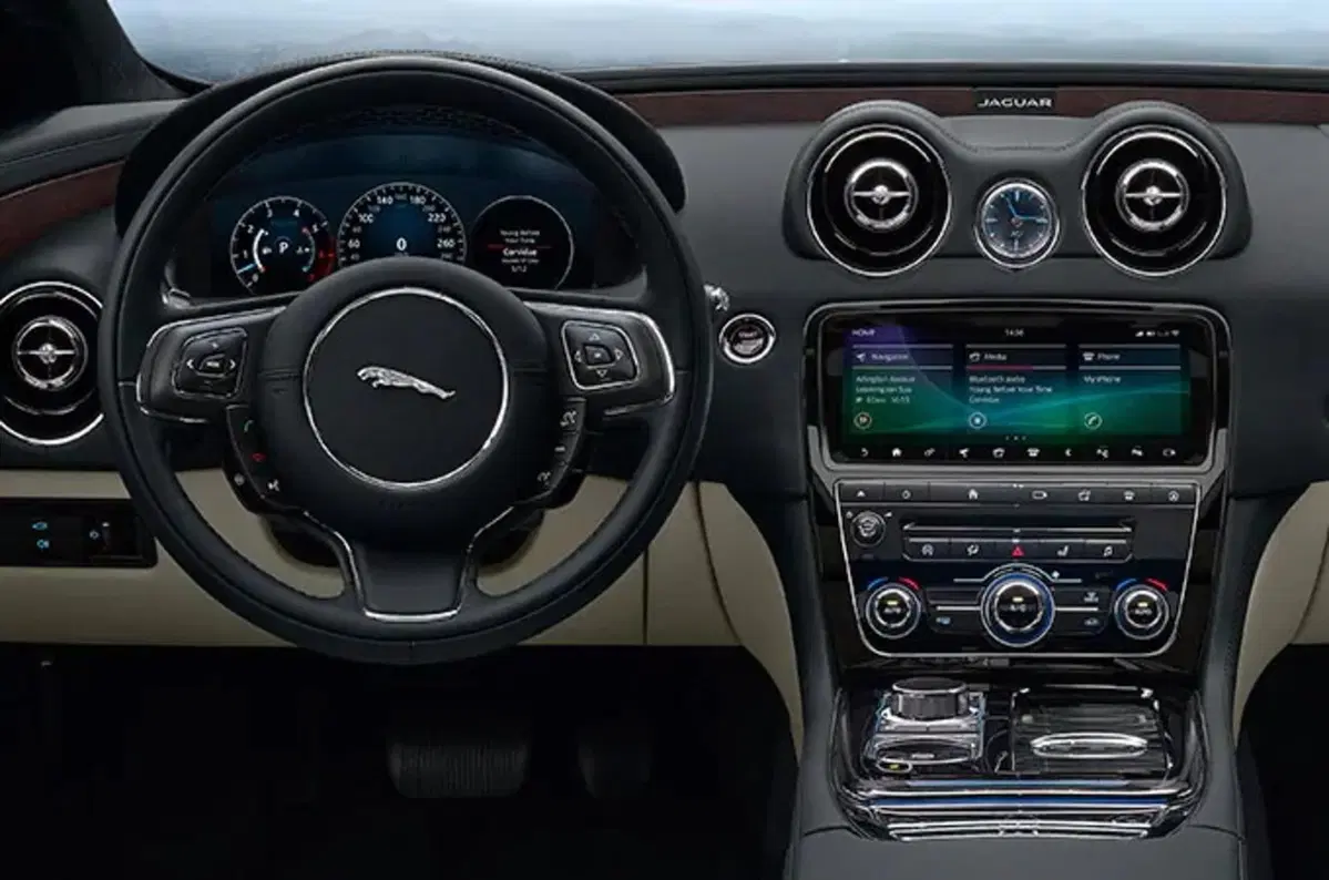 Jaguar XJ (2009-20) (48)