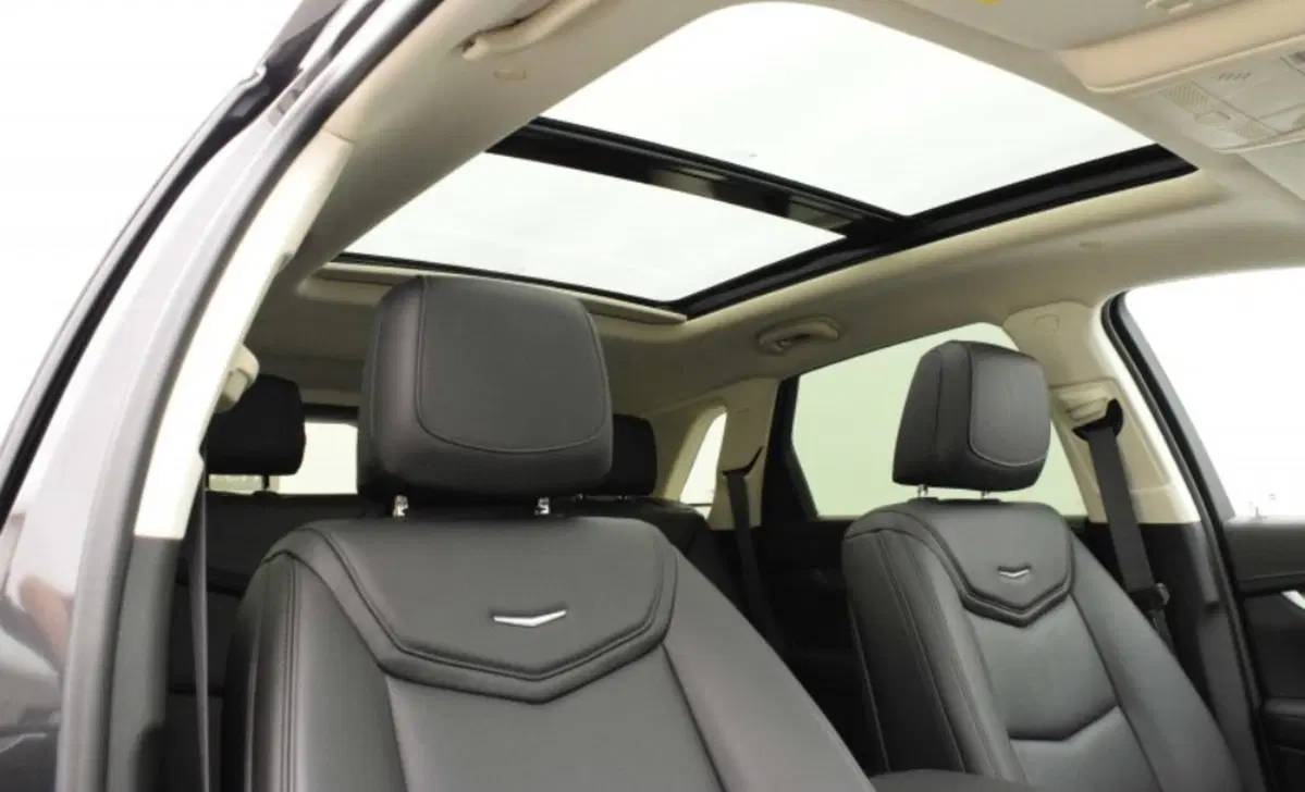 Cadillac XT5 3.6L V6 AWD AT Luxury (20)