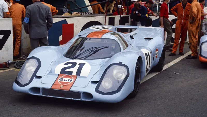 La Porsche 917 che nei primi anni '70 sbaraglio la concorrenza della 24h di Le Mans