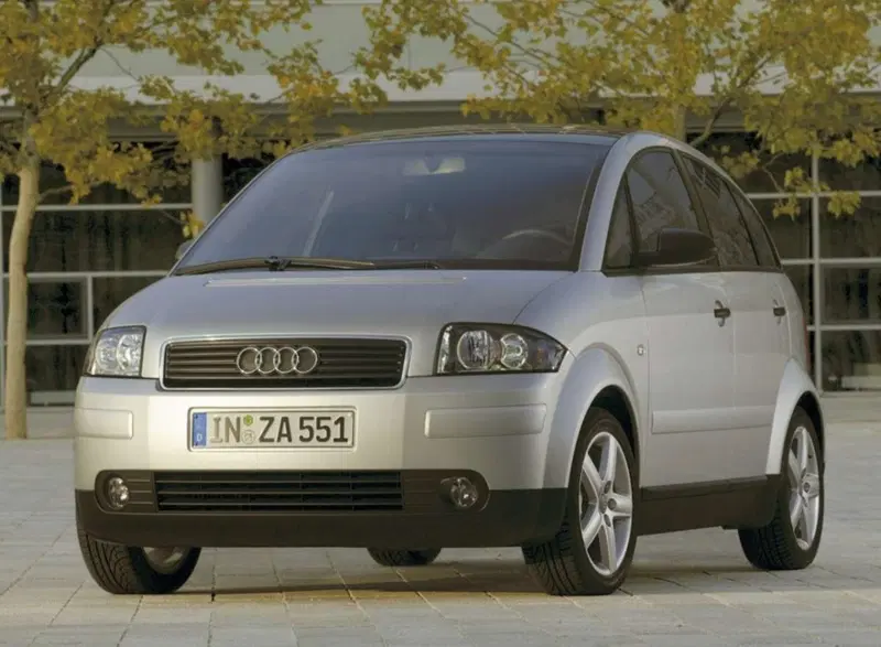 Motori di cilindrata ridotta, carrozzeria da piccola monovolume e telaio in alluminio. la Audi A2 ha precorso i tempi, ma non fu all'epoca molto apprezzata per via del prezzo elevato