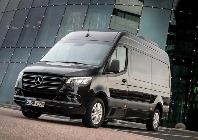 Mercedes-Benz Sprinter (9)