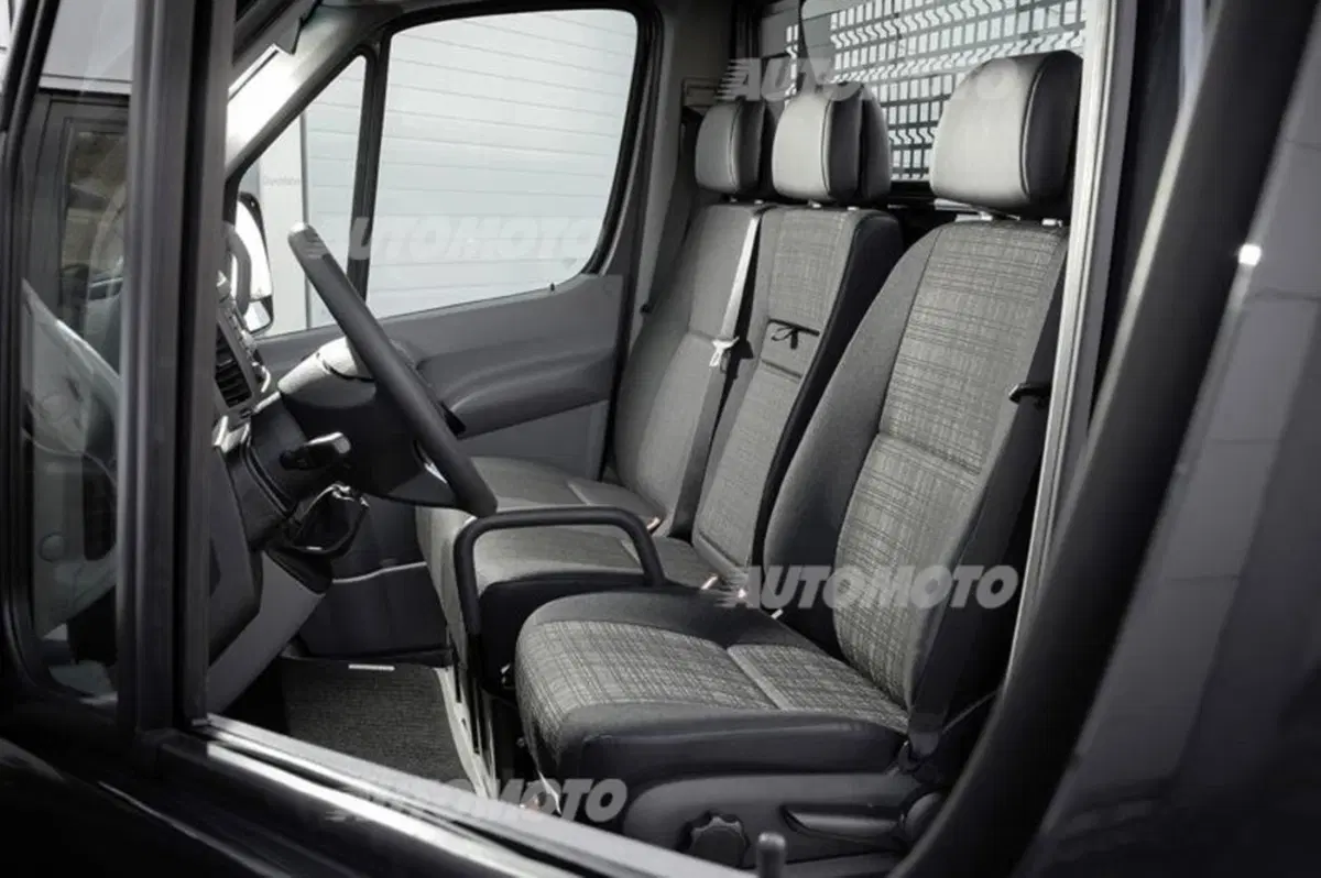 Mercedes-Benz Sprinter F32/30 211 CDI TN Furgone Pro (12)