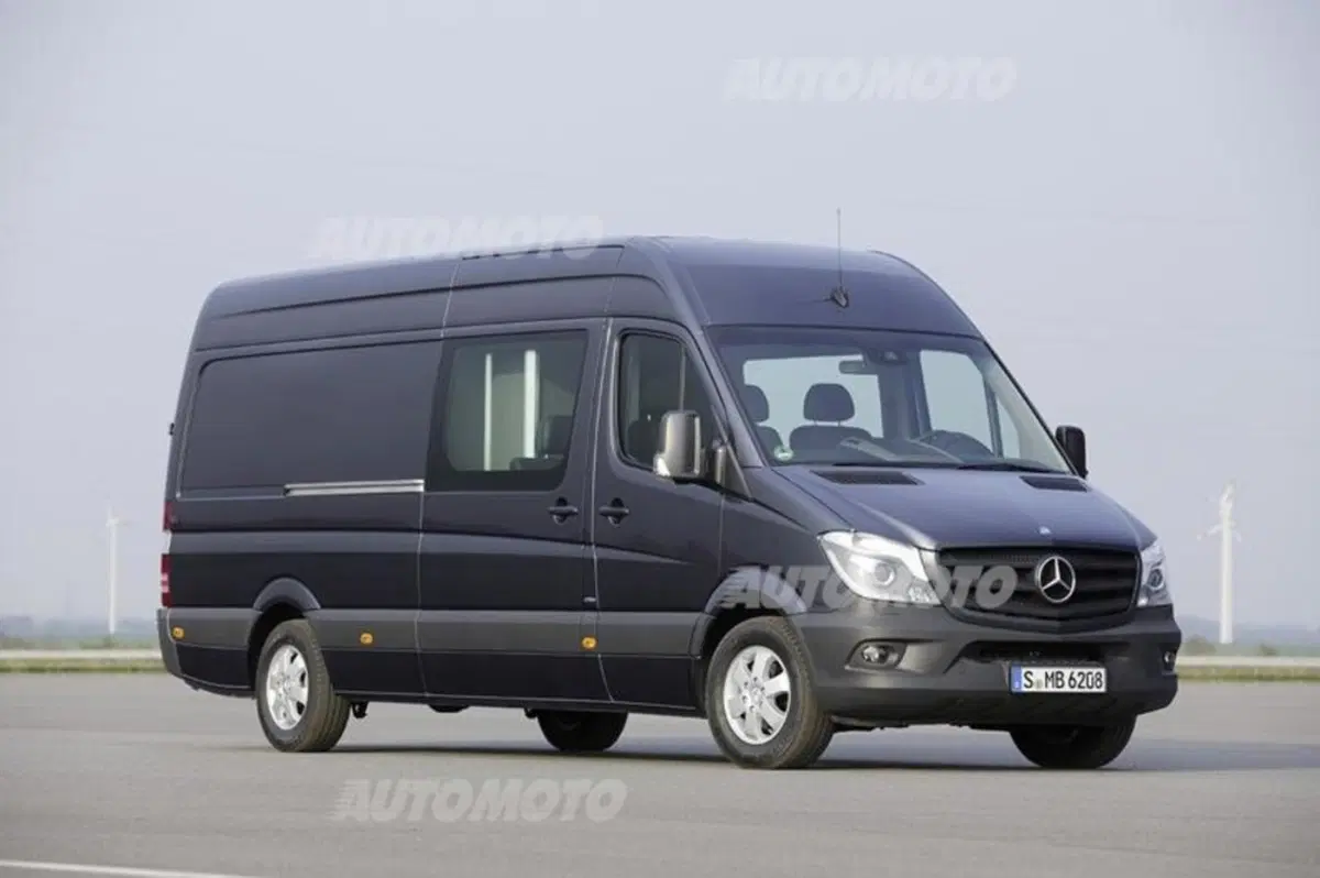 Mercedes-Benz Sprinter F32/30 211 CDI TN Furgone Pro (2)