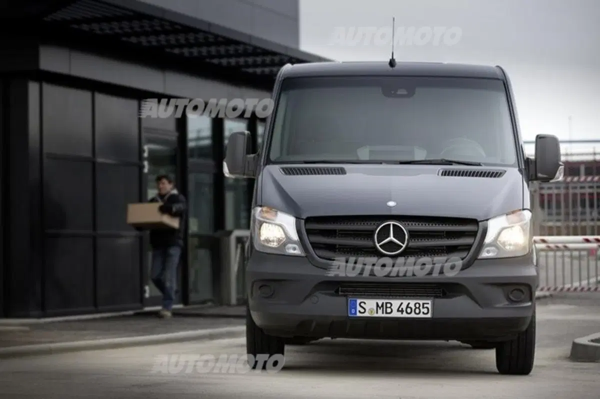 Mercedes-Benz Sprinter F32/30 211 CDI TN Furgone Pro (24)