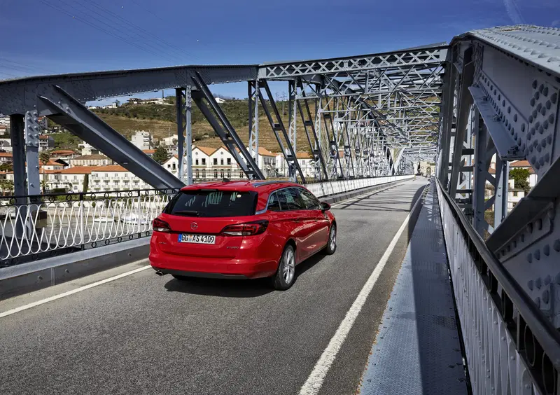 Opel Astra Station Wagon (2015-22) (7)