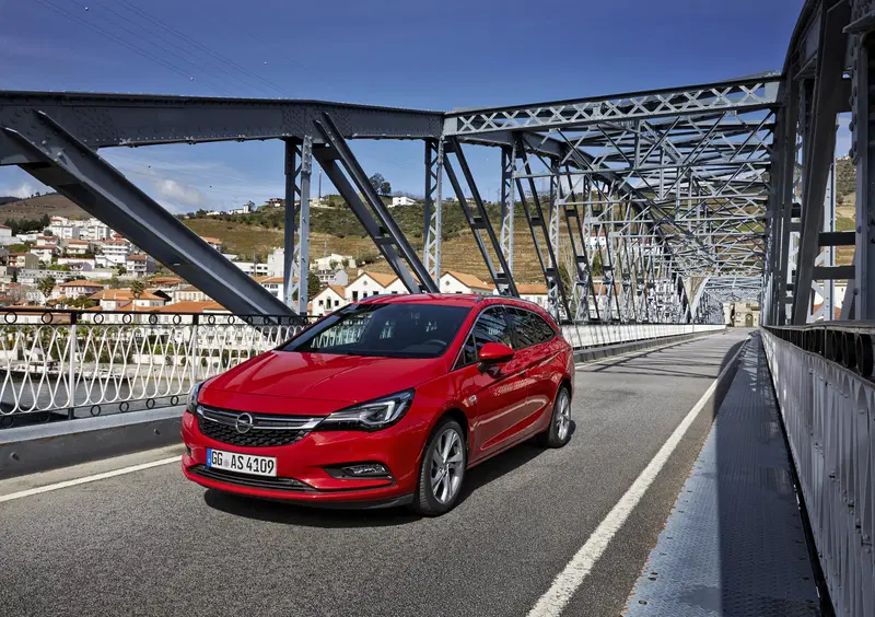 Opel Astra Station Wagon (2015-22) (9)