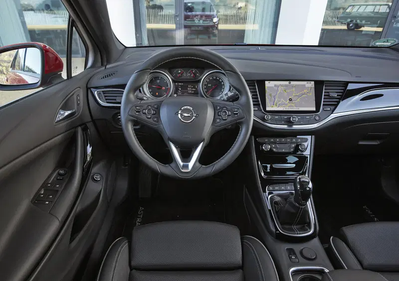 Opel Astra Station Wagon (2015-22) (16)