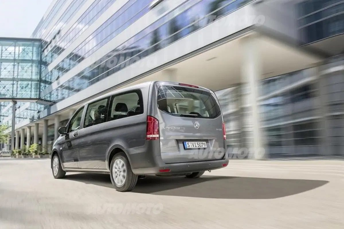 Mercedes-Benz Vito 2.0 116 CDI PC-SL Mixto Long PRO (30)