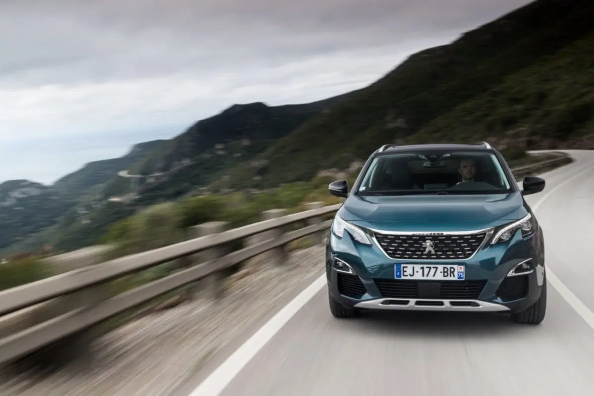 Peugeot 5008 BlueHDi 150 S&S Business (23)