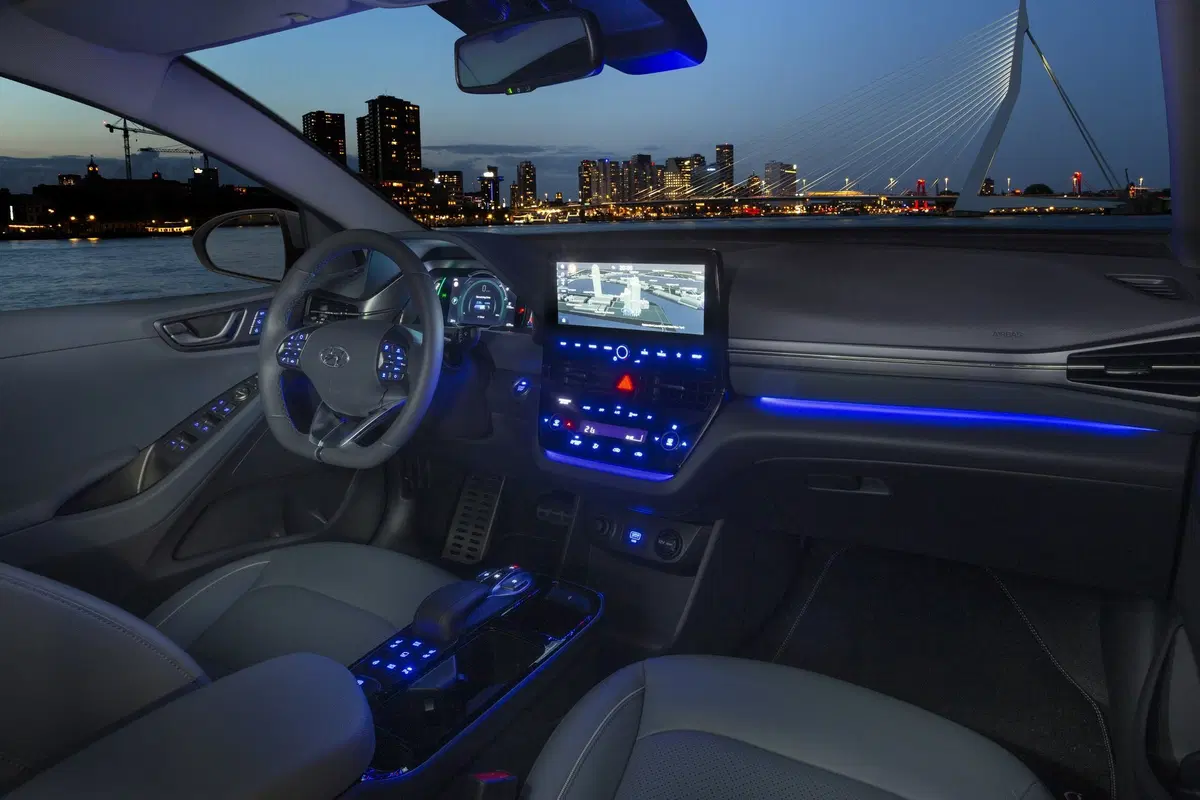 Hyundai Ioniq Electric: il restyling 2019 è ancora più completo [Video] (10)