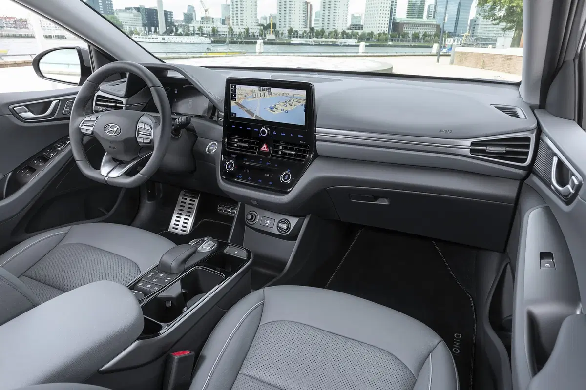 Hyundai Ioniq Electric: il restyling 2019 è ancora più completo [Video] (8)