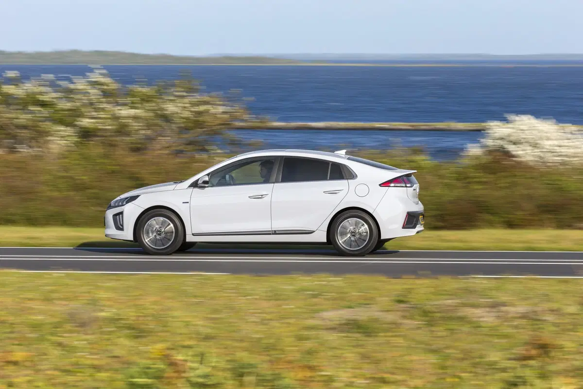 Hyundai Ioniq Electric: il restyling 2019 è ancora più completo [Video]