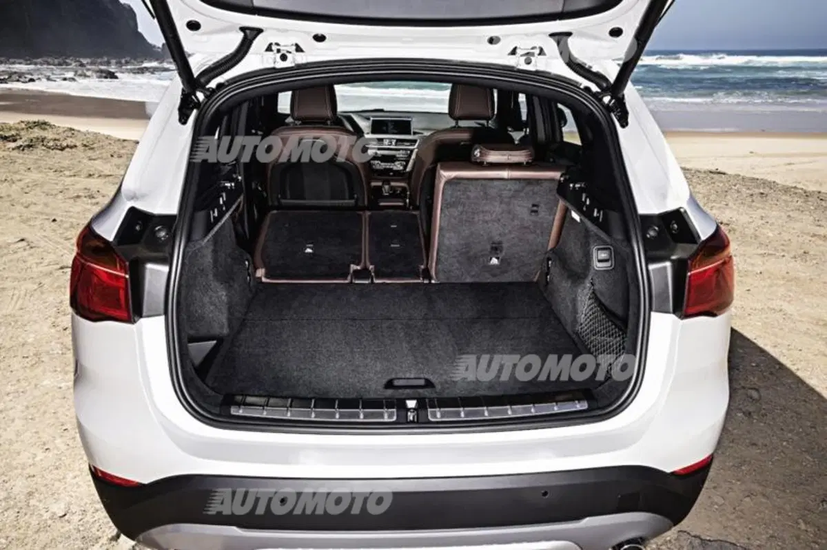 BMW X1 sDrive18i Advantage (14)