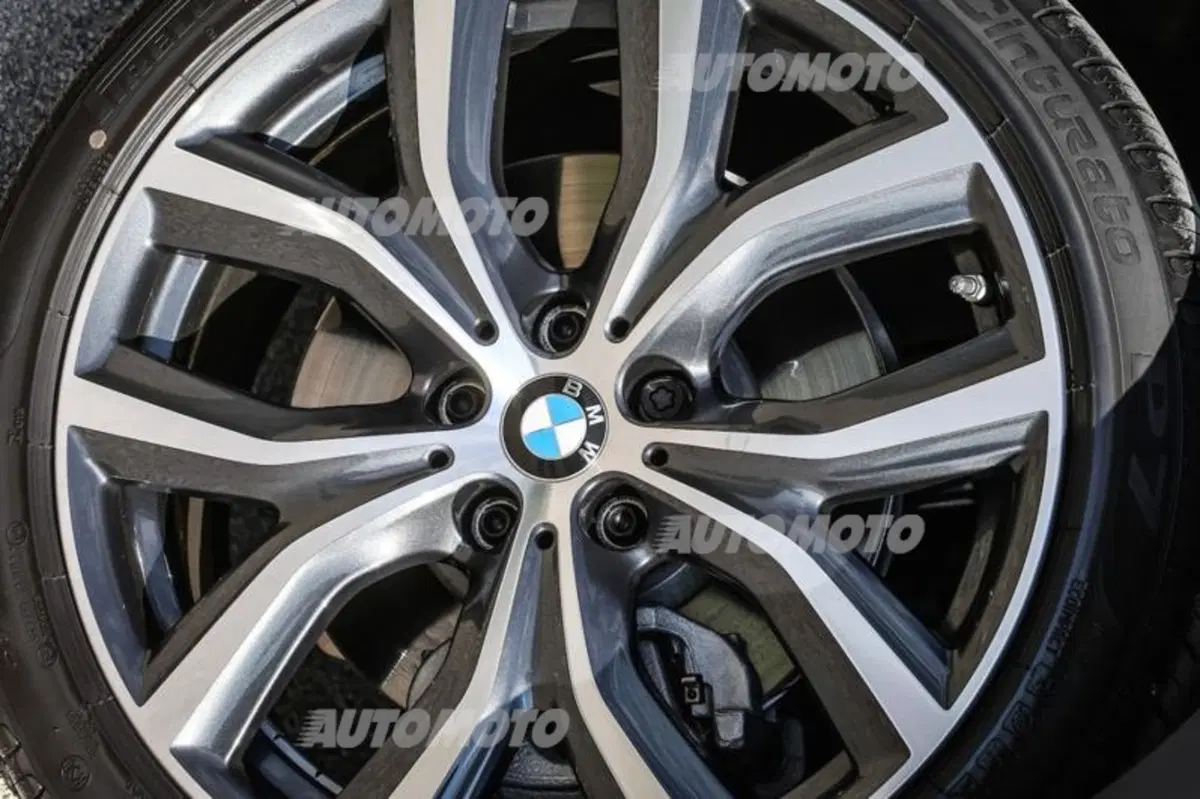 BMW X1 sDrive18i Advantage (24)