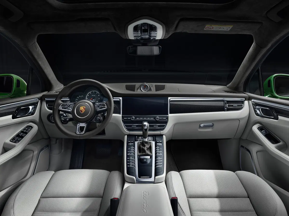 Porsche Macan Turbo, 440 CV al Salone di Francoforte 2019 (4)