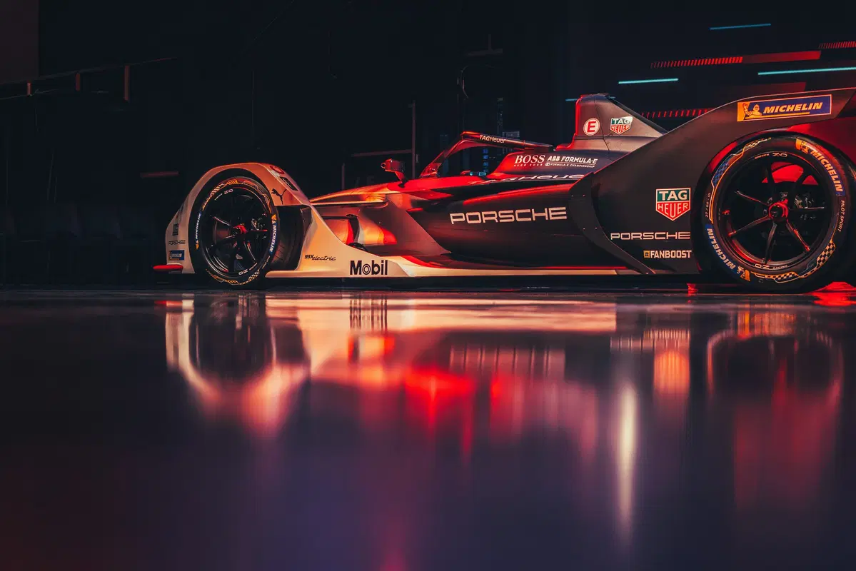 Formula E: Porsche svela la 99X Electric (2)