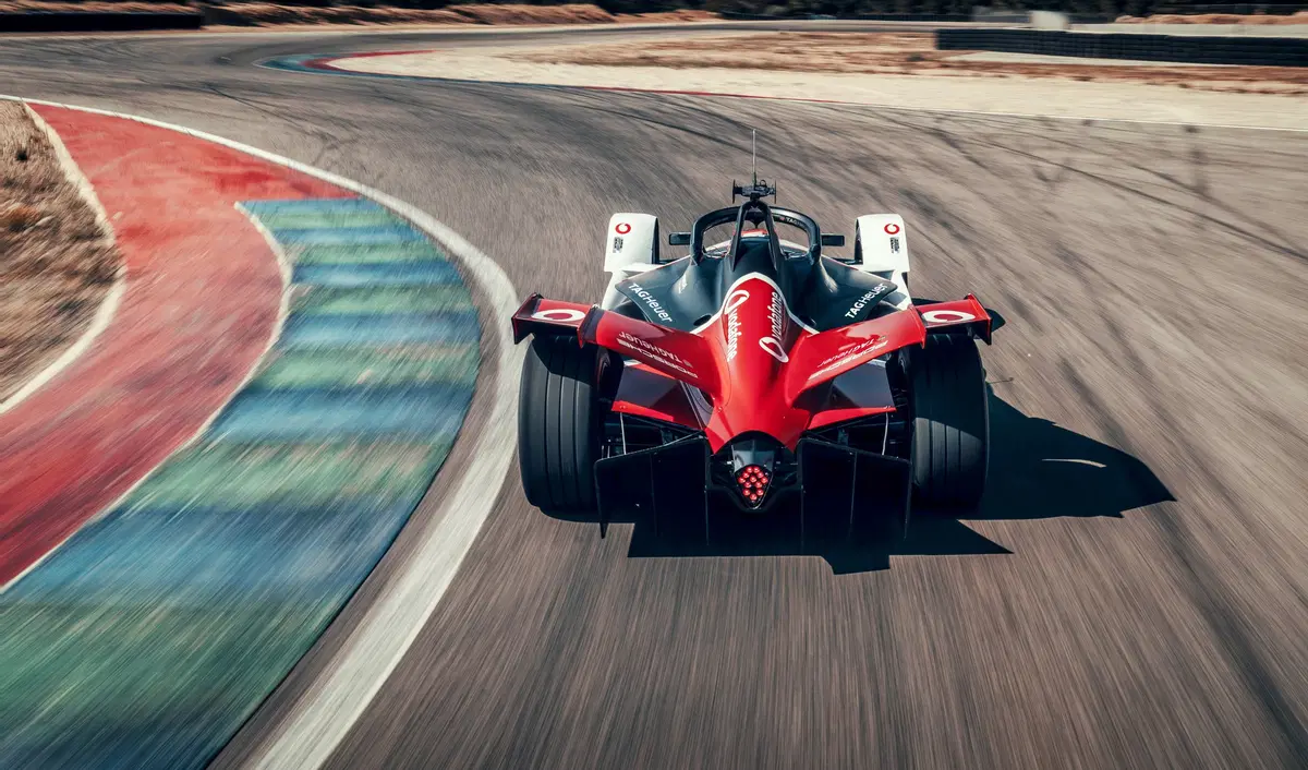 Formula E: Porsche svela la 99X Electric (5)