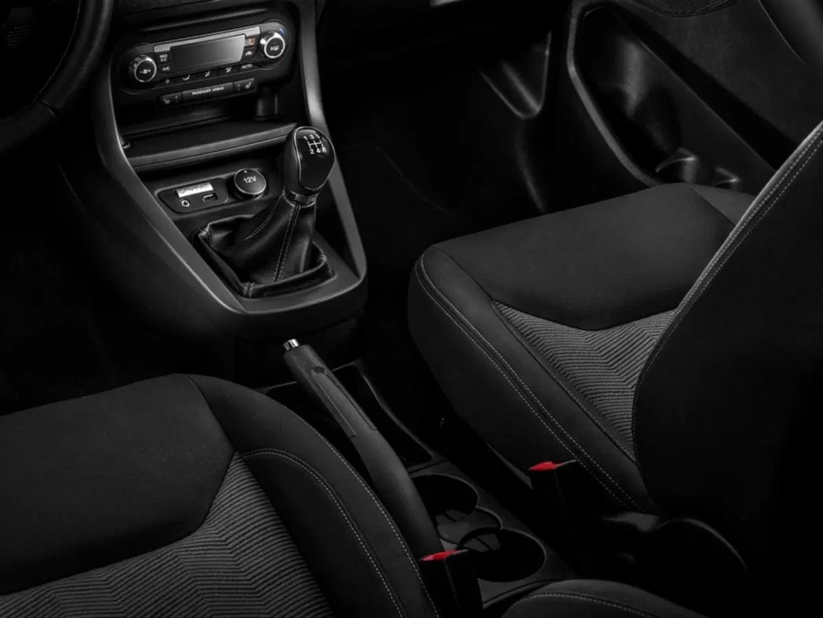 Ford Ka+ 1.2 Ti-VCT 85CV Black & White - Black (21)