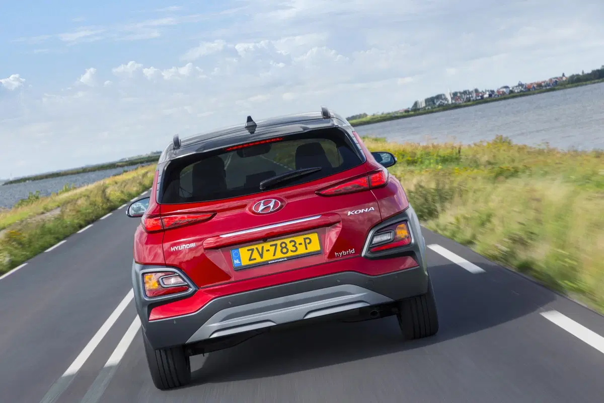 Hyundai Kona Hybrid: la via di mezzo che piace [Video] (9)