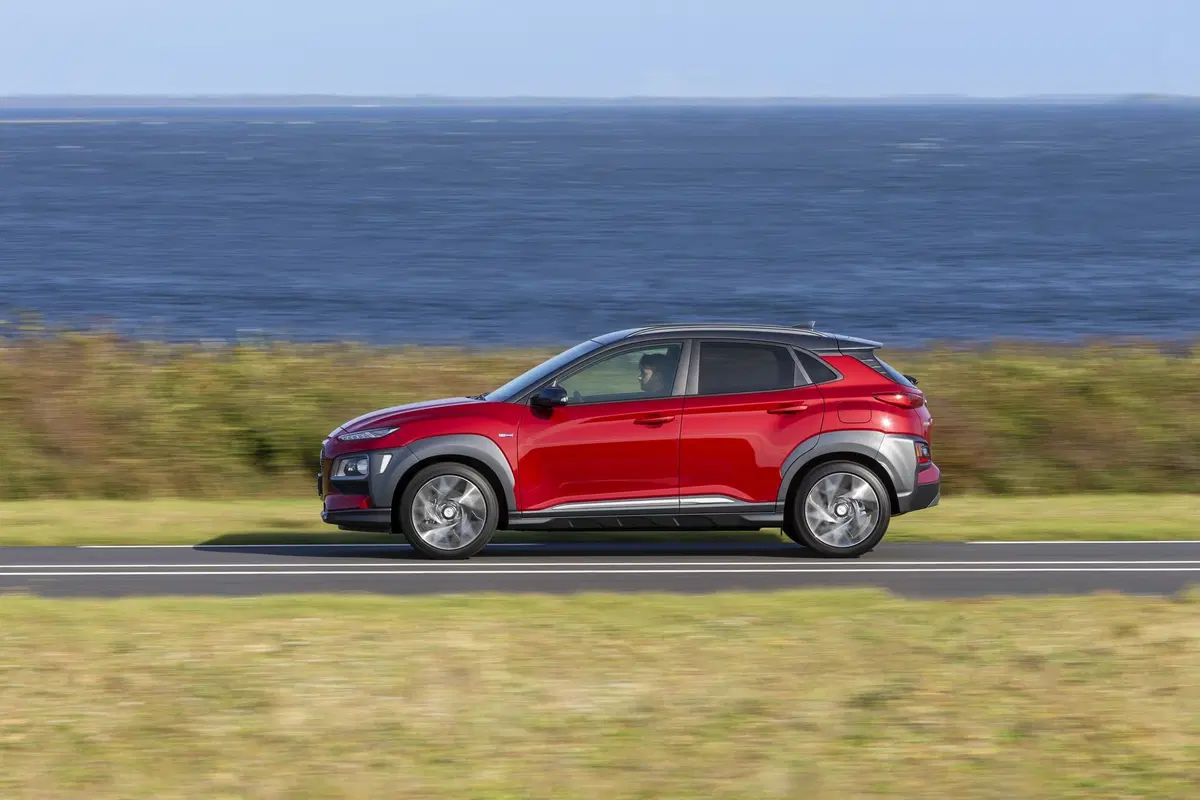 Hyundai Kona Hybrid: la via di mezzo che piace [Video] (4)