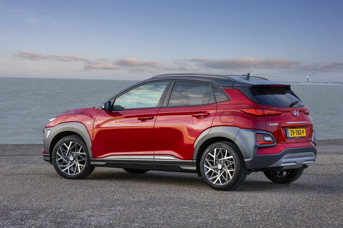Hyundai Kona Hybrid: la via di mezzo che piace [Video] (5)