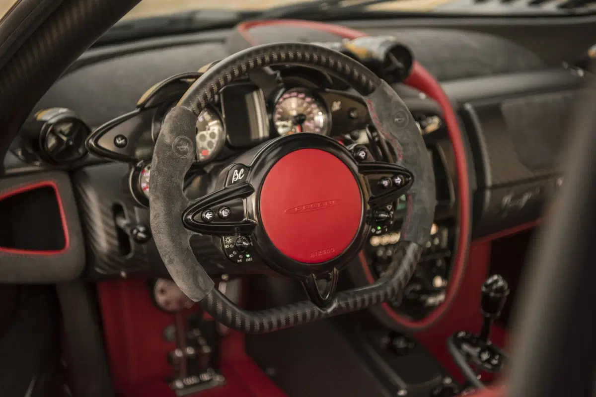 Pagani Huayra BC: 789 CV per 20 esemplari (34)