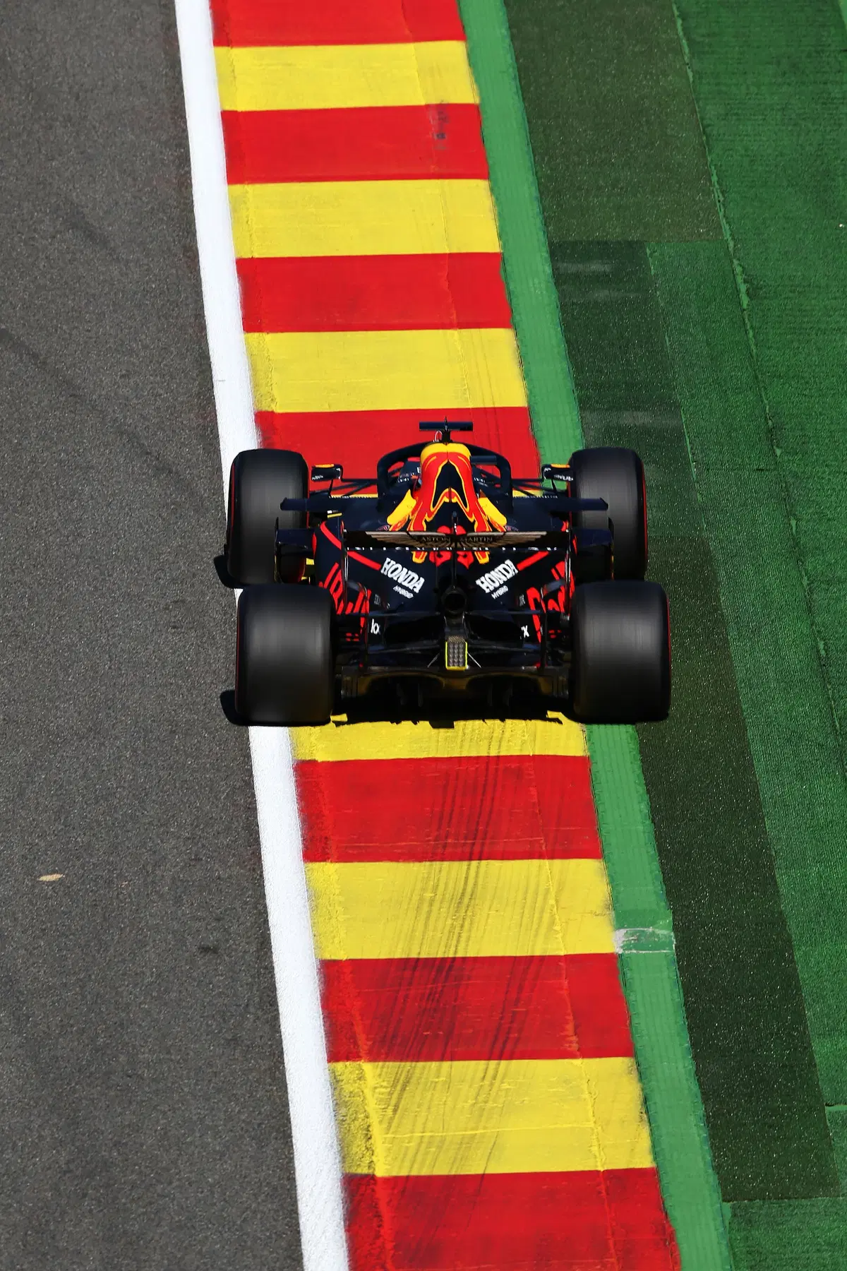 F1 Belgio 2019: FP1 e FP2 delle Ferrari, ma difficoltà sul passo gara (11)