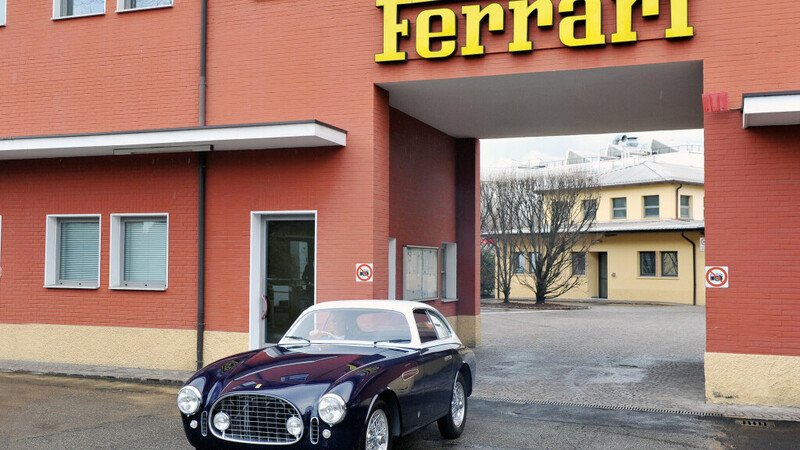 Ferrari: bonus di 2.570 euro nella busta paga di aprile