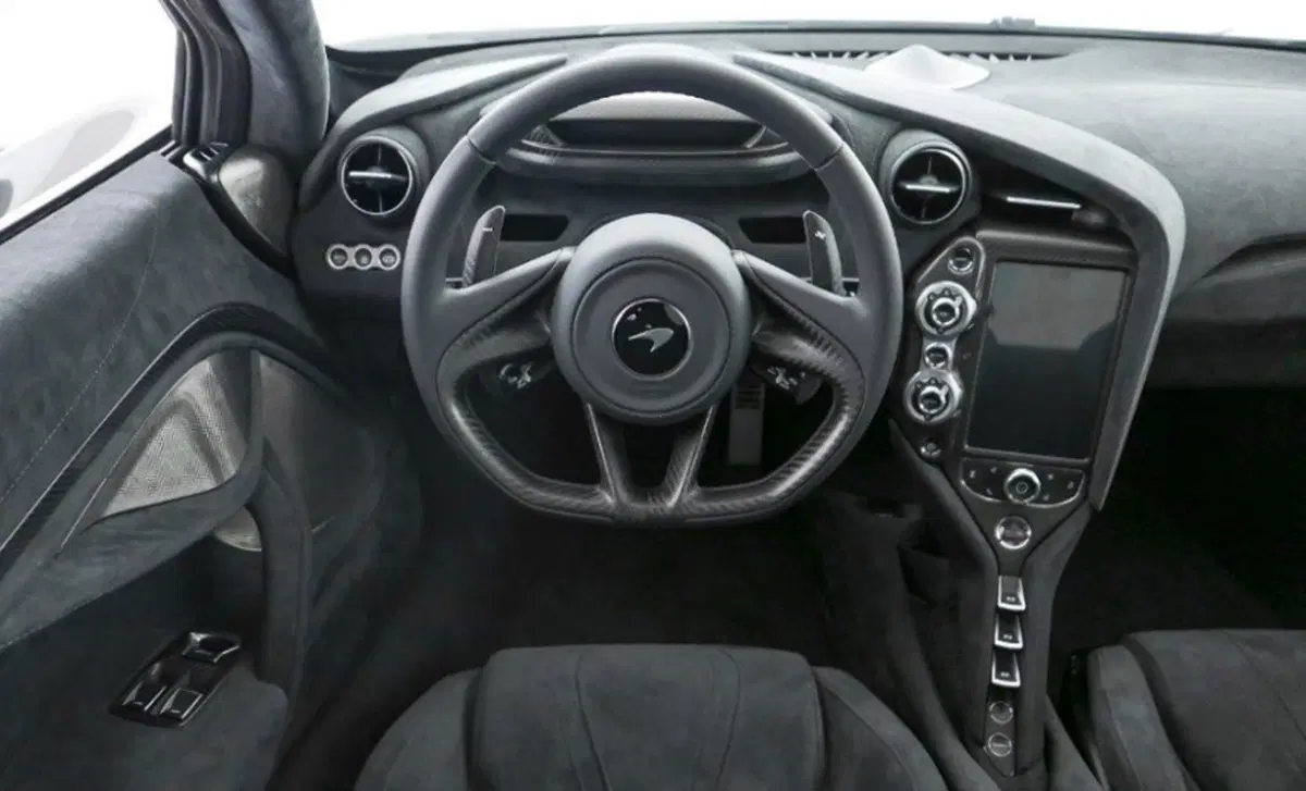 McLaren 720S Coupé 720S Coupé (15)