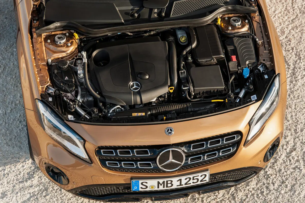 Mercedes-Benz GLA SUV 200 d Automatic 4Matic Premium (22)